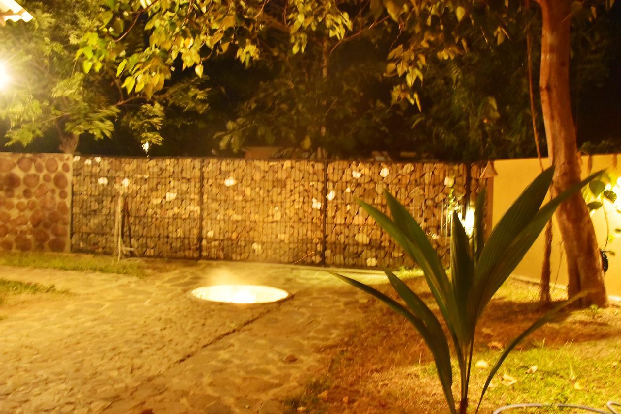 Lizard Safari Lodge อุดาวาลาเว ภายนอก รูปภาพ