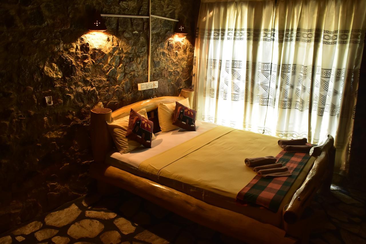 Lizard Safari Lodge อุดาวาลาเว ภายนอก รูปภาพ