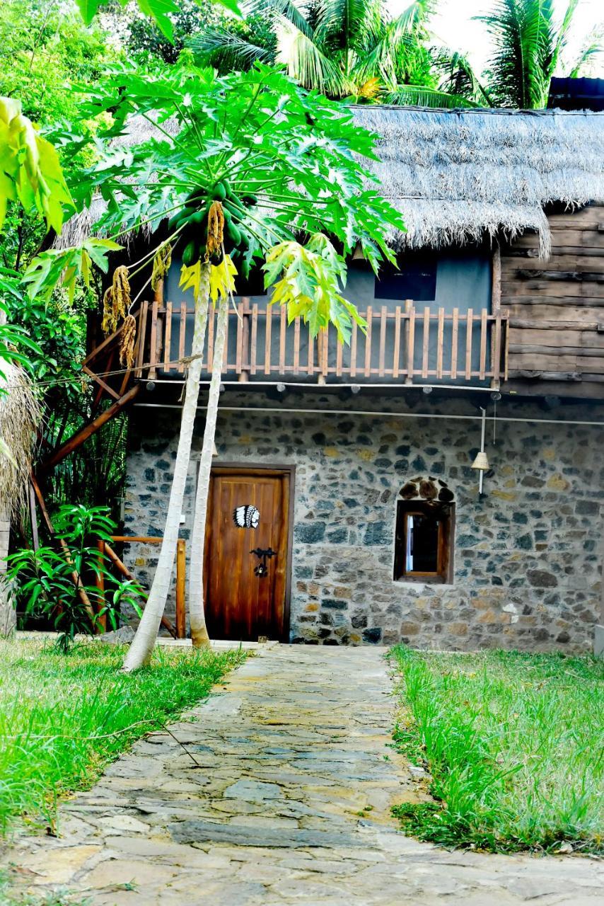 Lizard Safari Lodge อุดาวาลาเว ภายนอก รูปภาพ